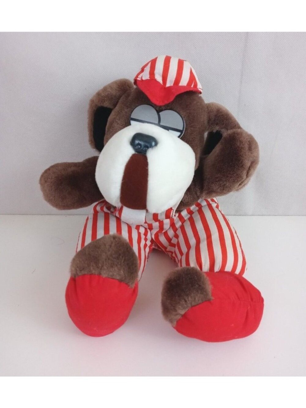 Vintage 1993 Sugar Loaf Brown Floppy Ear Dog Super Soft In Ball Cap & Overalls